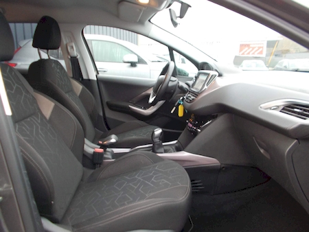 PEUGEOT 2008 1.6 HDI 92 CV STYLE *********** 1 ERE MAIN AVEC 93041 KMS ***********